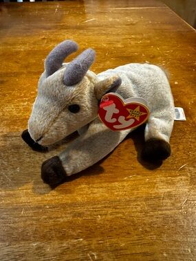 Ty Goatee the Goat Beanie Baby - Retired